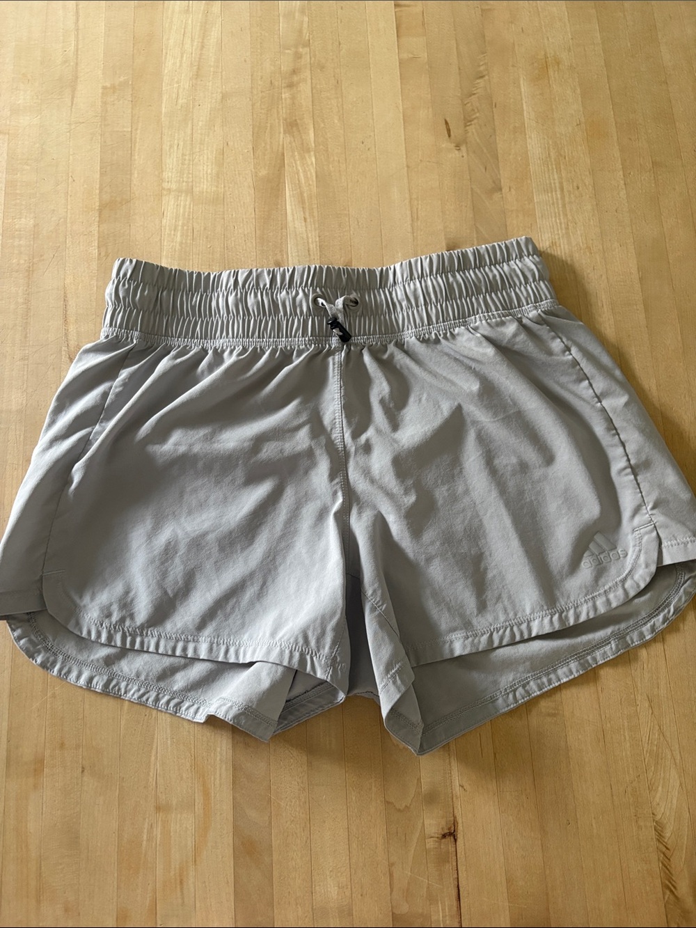 Adidas Women's Size Small Light Gray Athletic Shorts